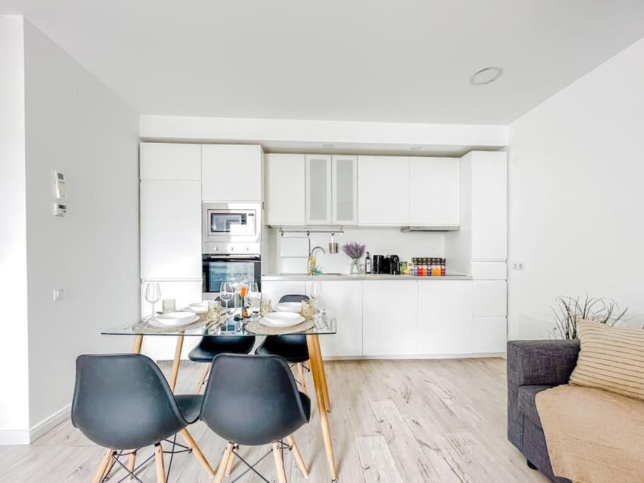 Ultracentral Modern Apartment Târgu-Mureş Exteriör bild